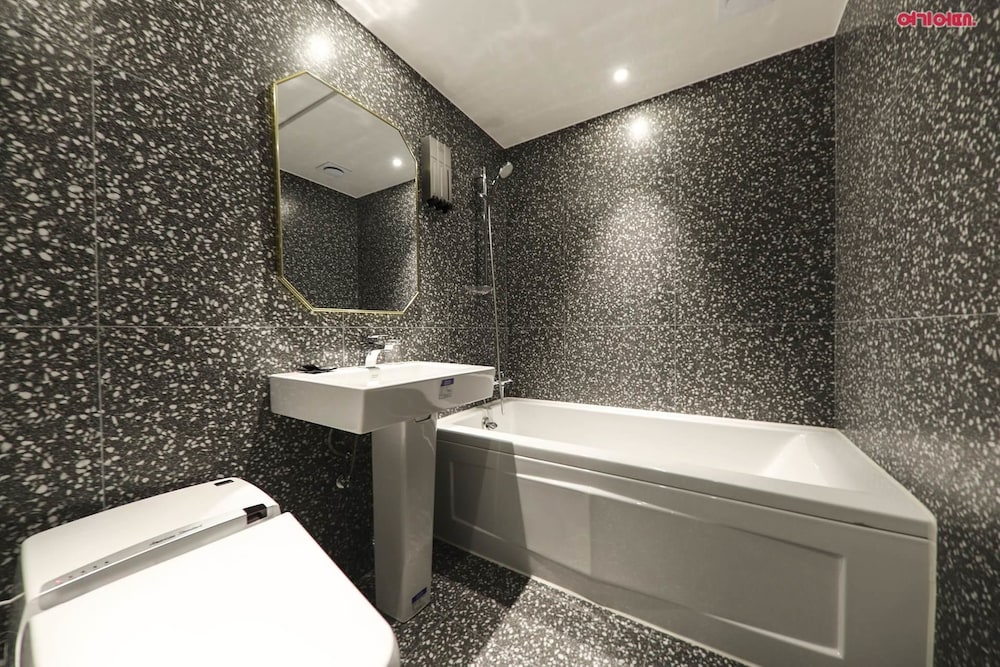 Фото Rainbow Hotel