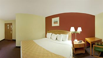 Фото Red Roof Inn Palmdale/Lancaster