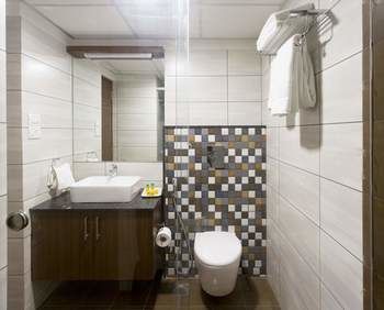 Фото Fabhotel Oakwoods Serai