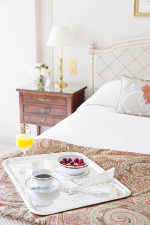 Фото Le Bristol Paris - an Oetker Collection Hotel