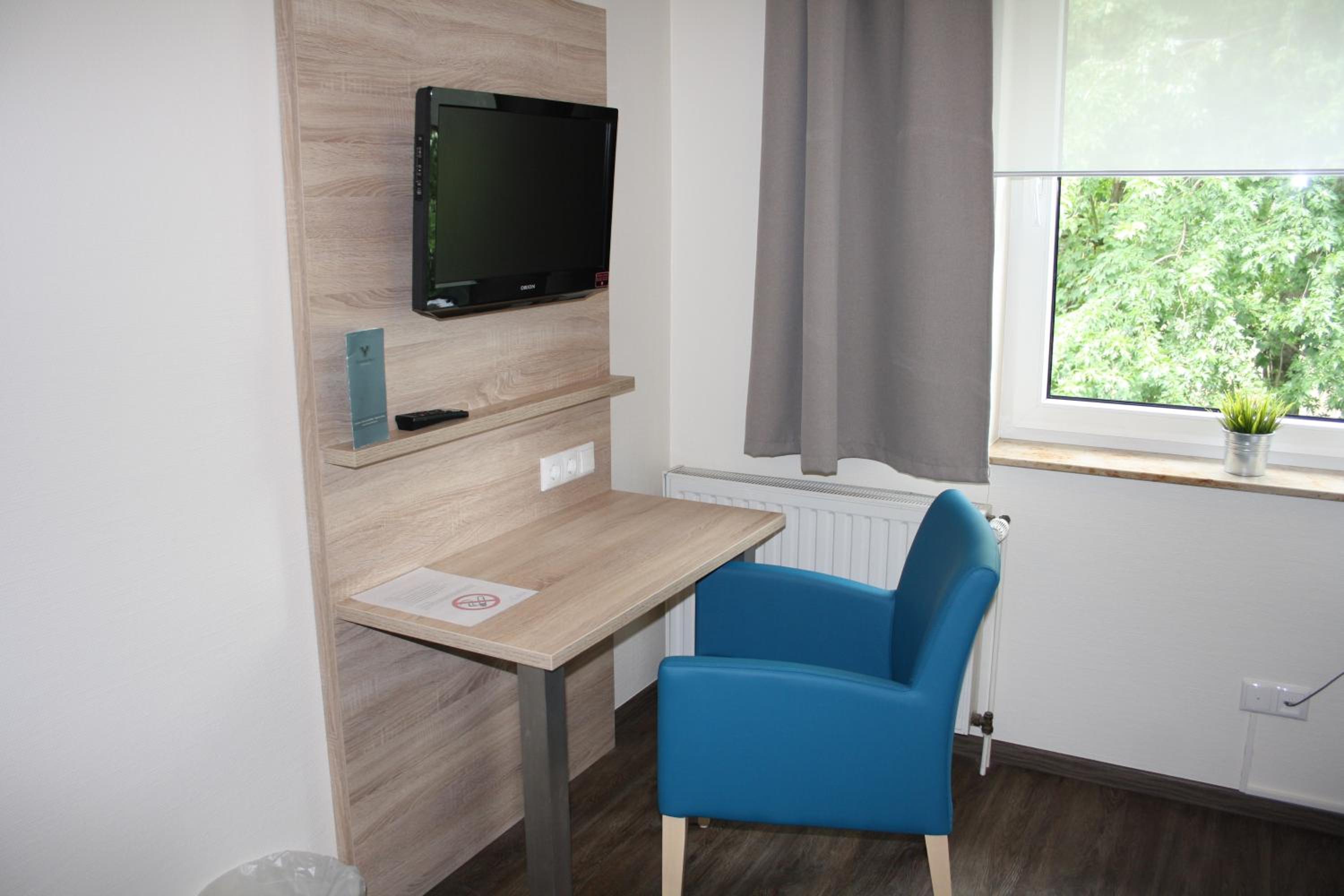 Фото Hotel Schwarzer Adler