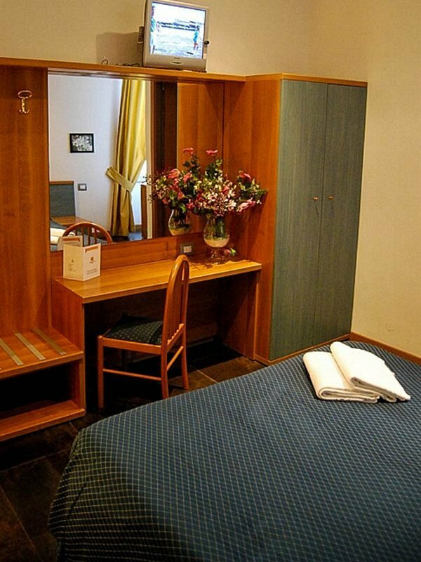 Фото Hotel Marcantonio Rome