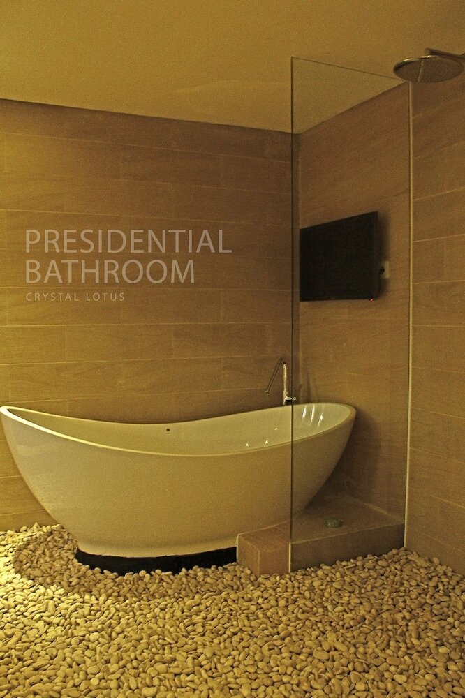 Фото Crystal Lotus Hotel Yogyakarta