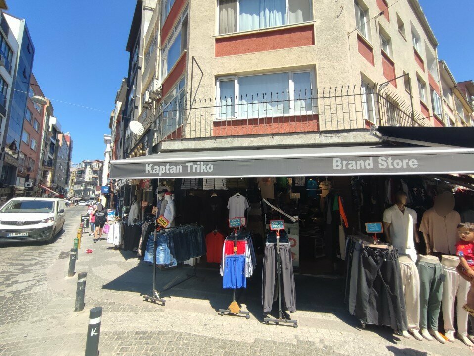 Clothing store Kaptan Triko Outlet, Istanbul, photo