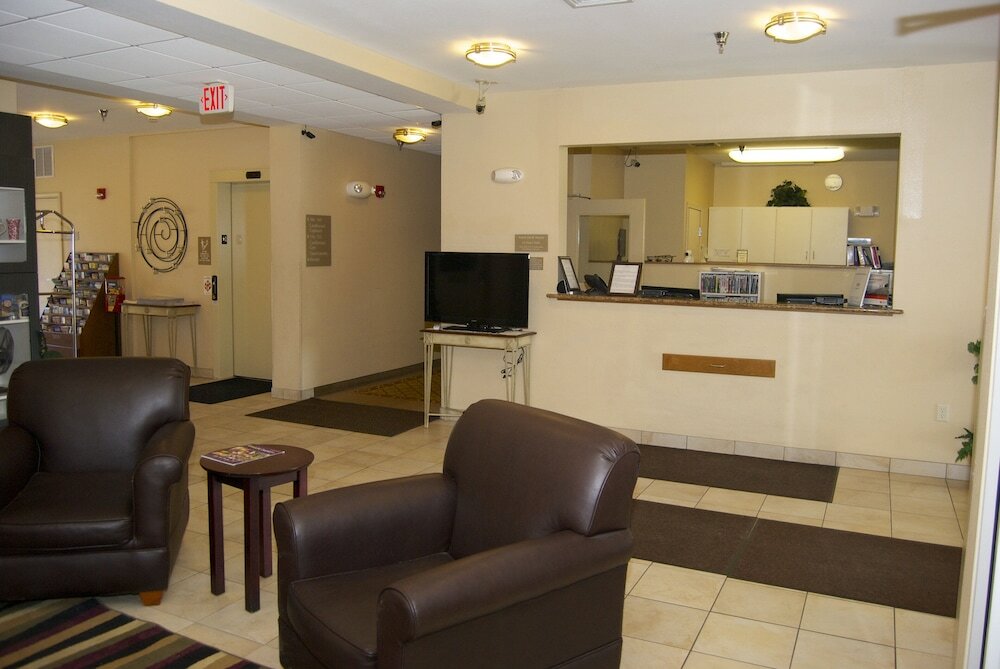 Фото Candlewood Suites Elkhart, an Ihg Hotel