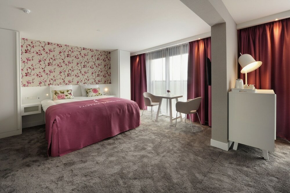 Фото Van der Valk Hotel Venlo