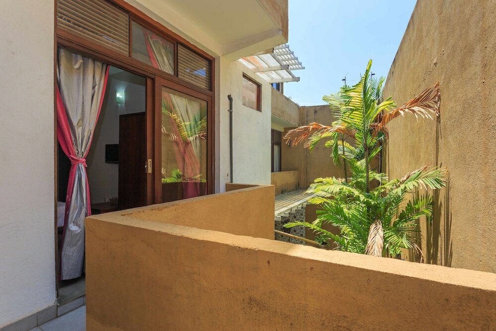 Фото Colpetty House