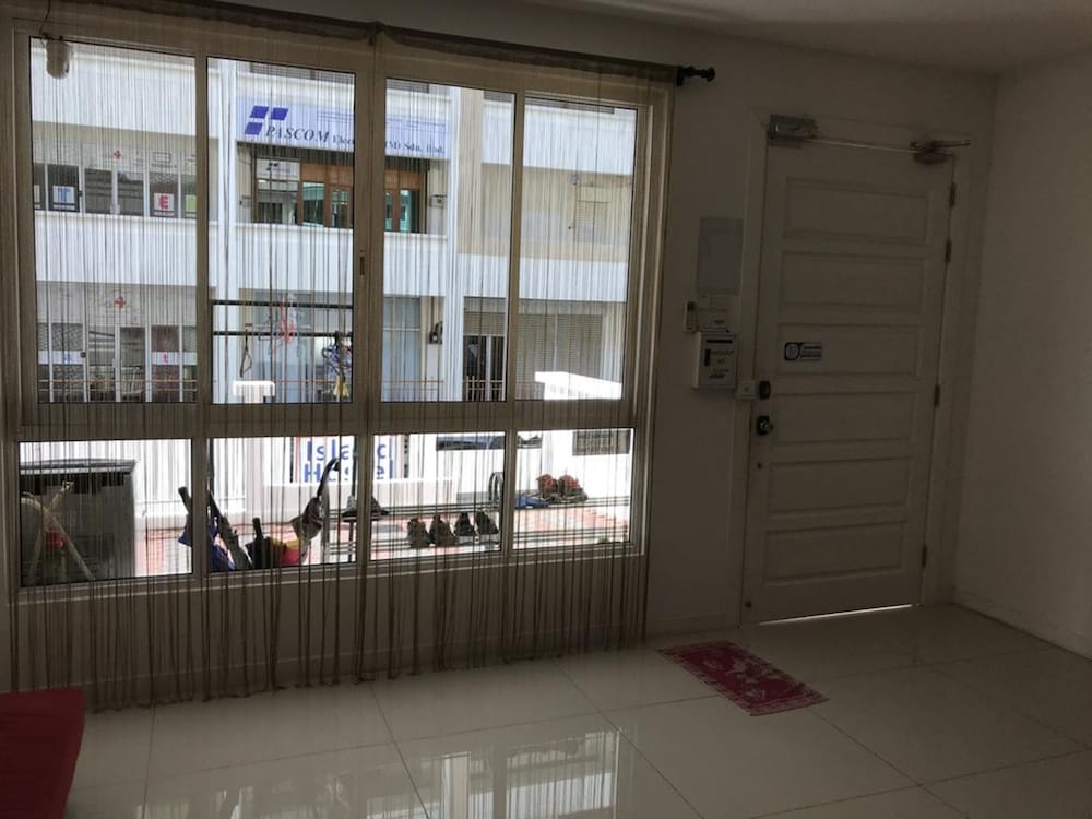 Фото Island Hostel