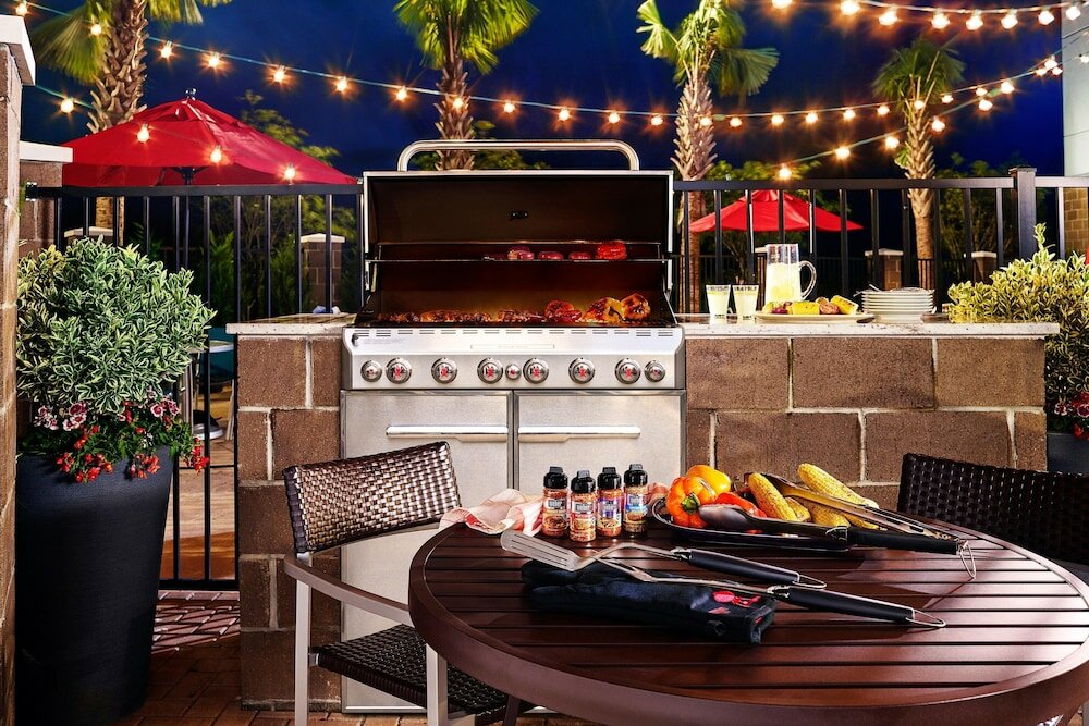 Фото TownePlace Suites by Marriott Oshawa