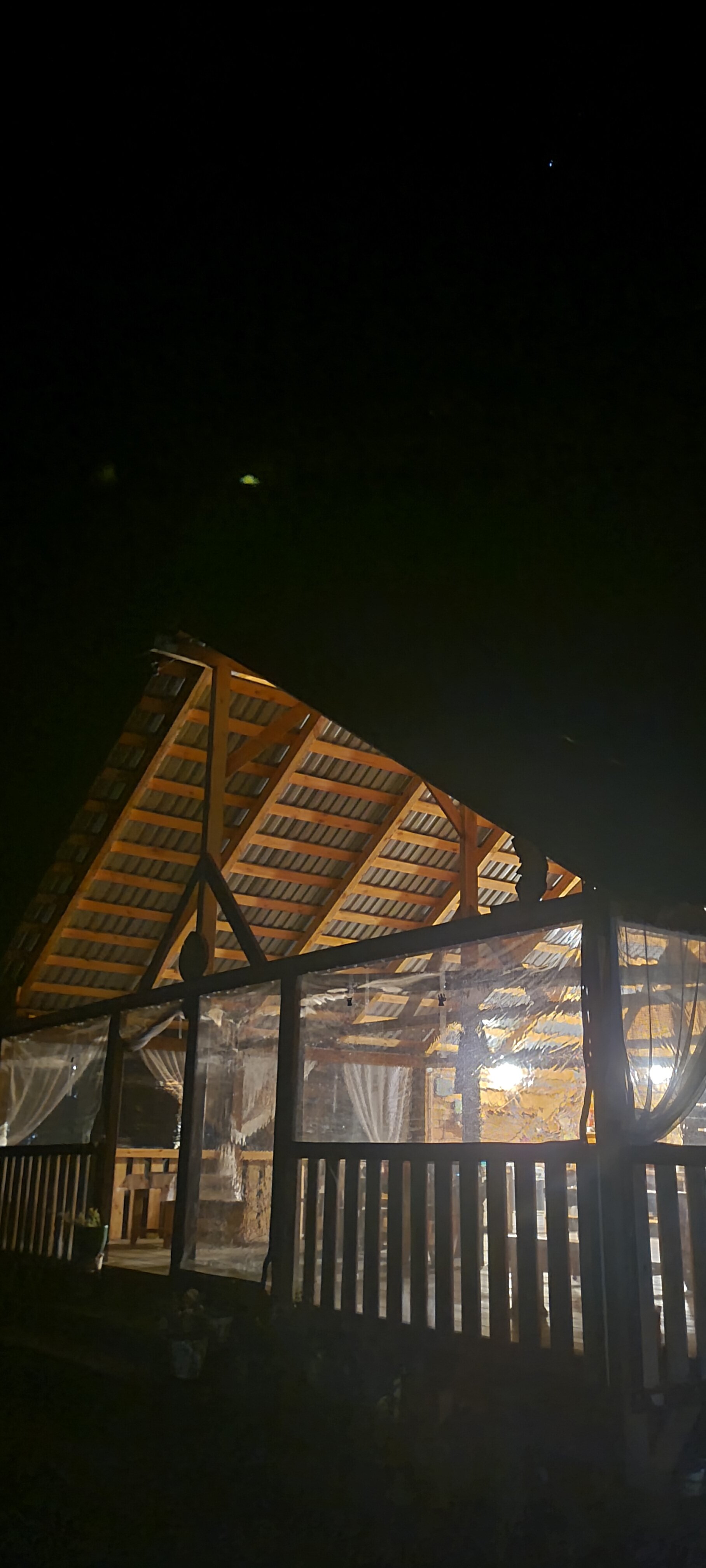 Фото Глэмпинг Стрекоза