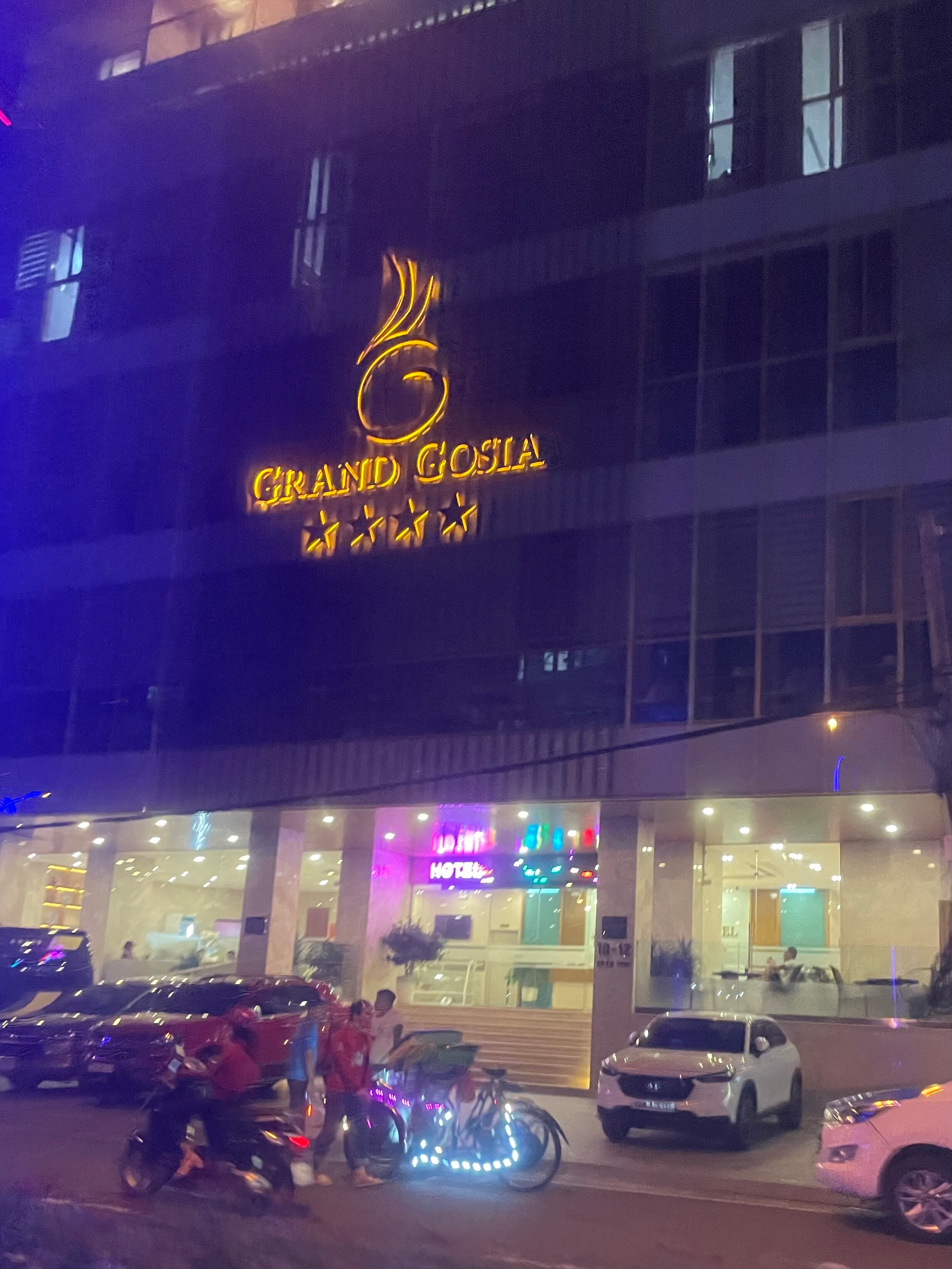 Фото Grand Gosia Hotel