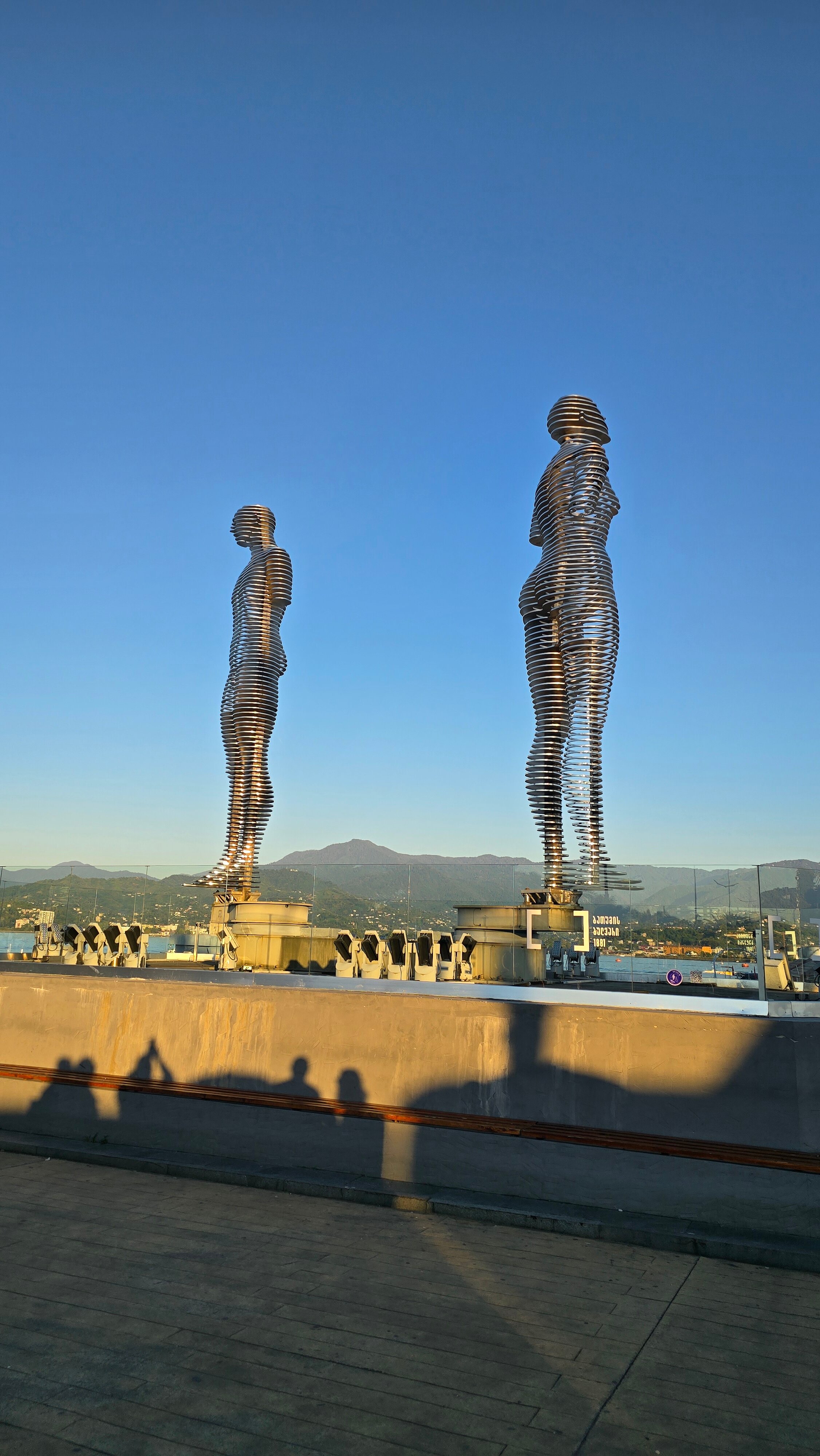 Фото 181974327857