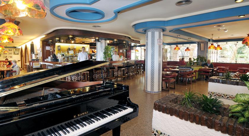 Фото Hotel Apartamentos Bajondillo