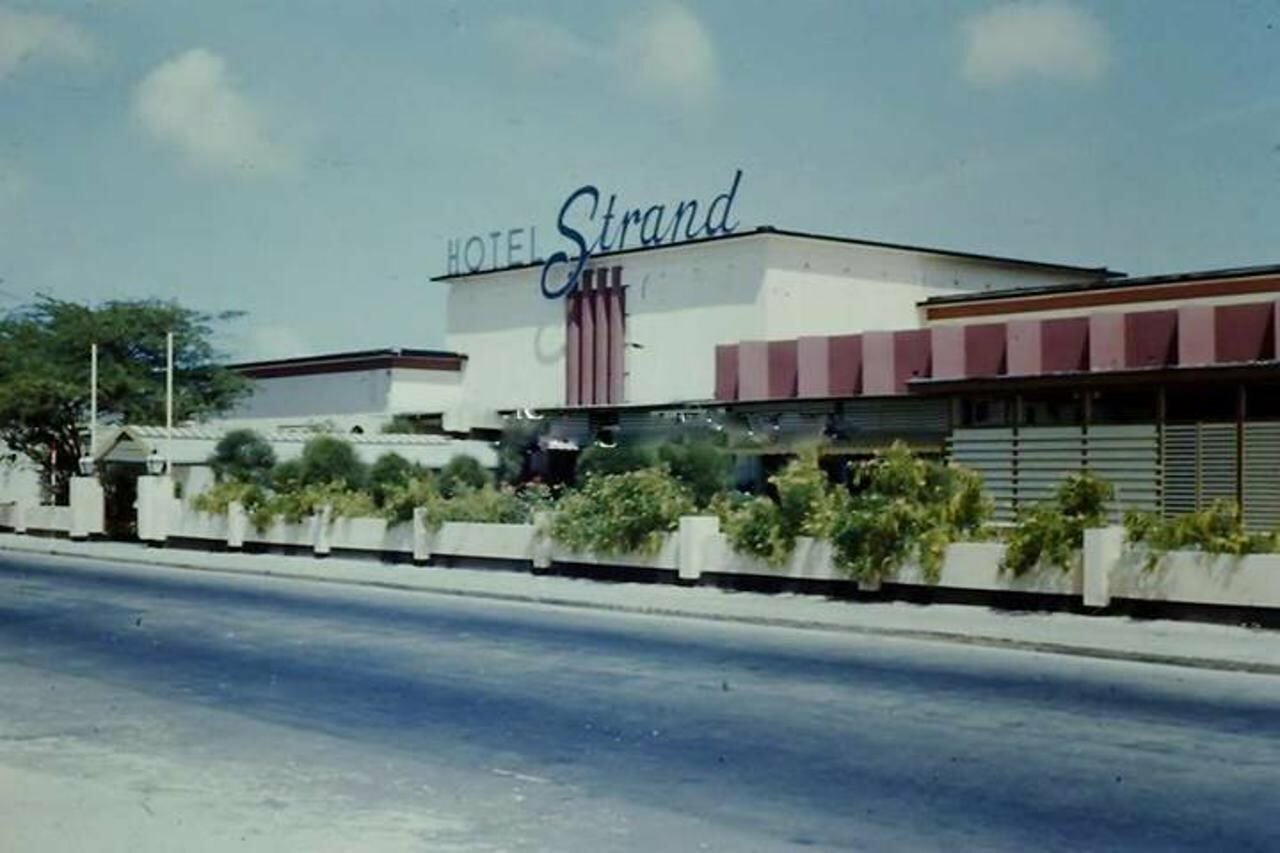 Фото отеля 2