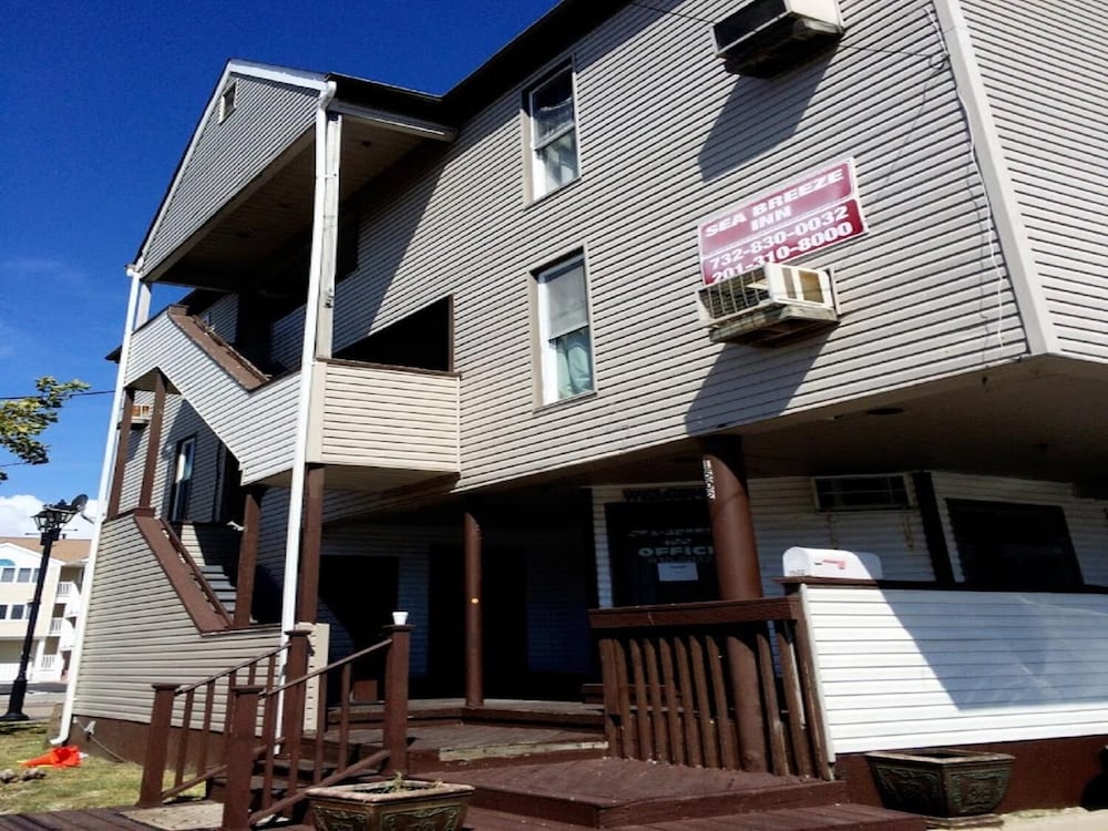 Фото Hotel Charlee Sea Breeze - Oceanblock