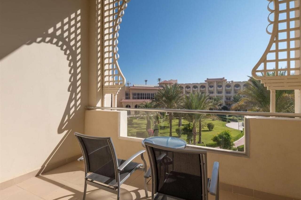 Фото Serenity Alma Heights