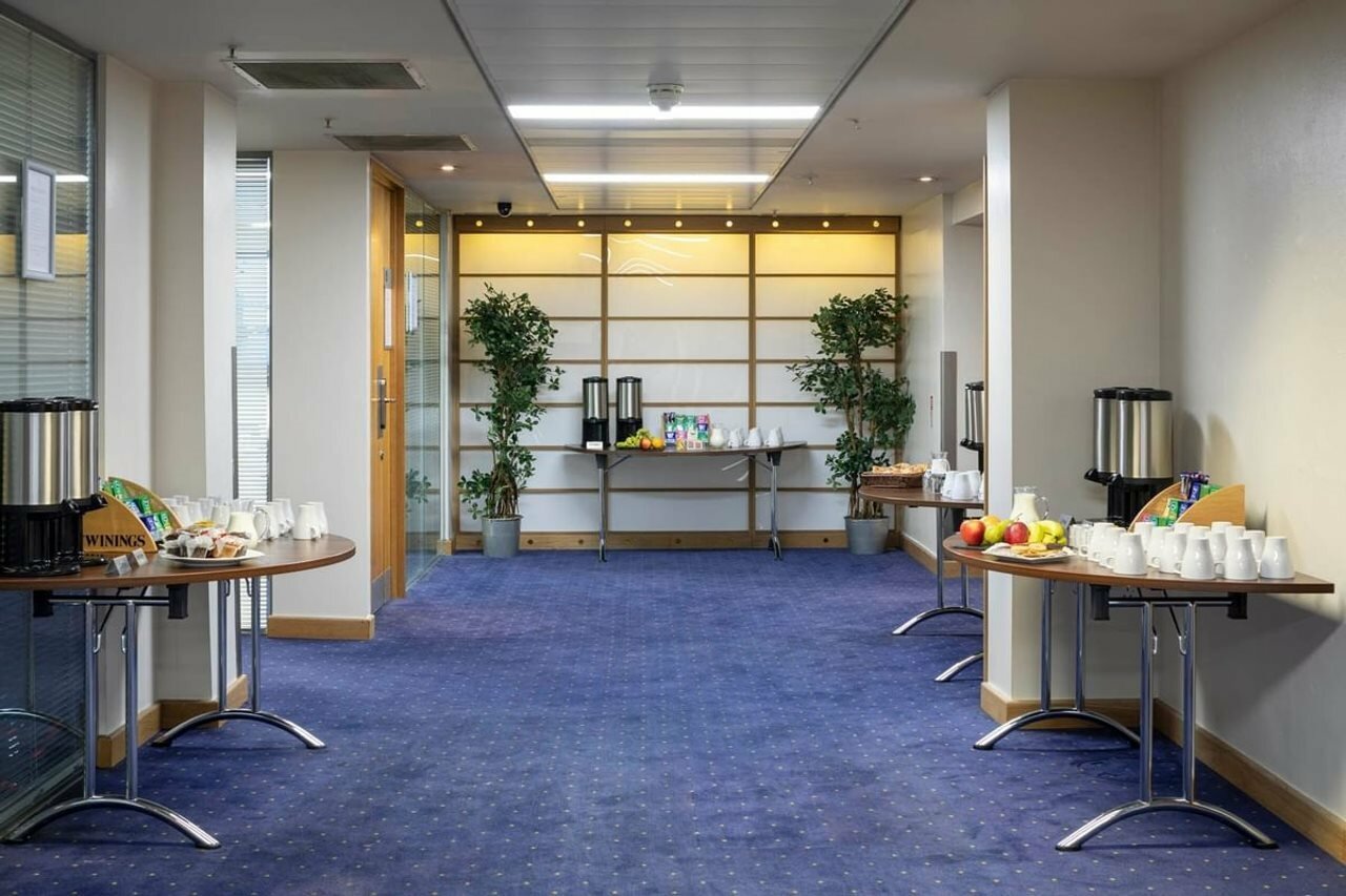 Фото St Giles Hotel - London