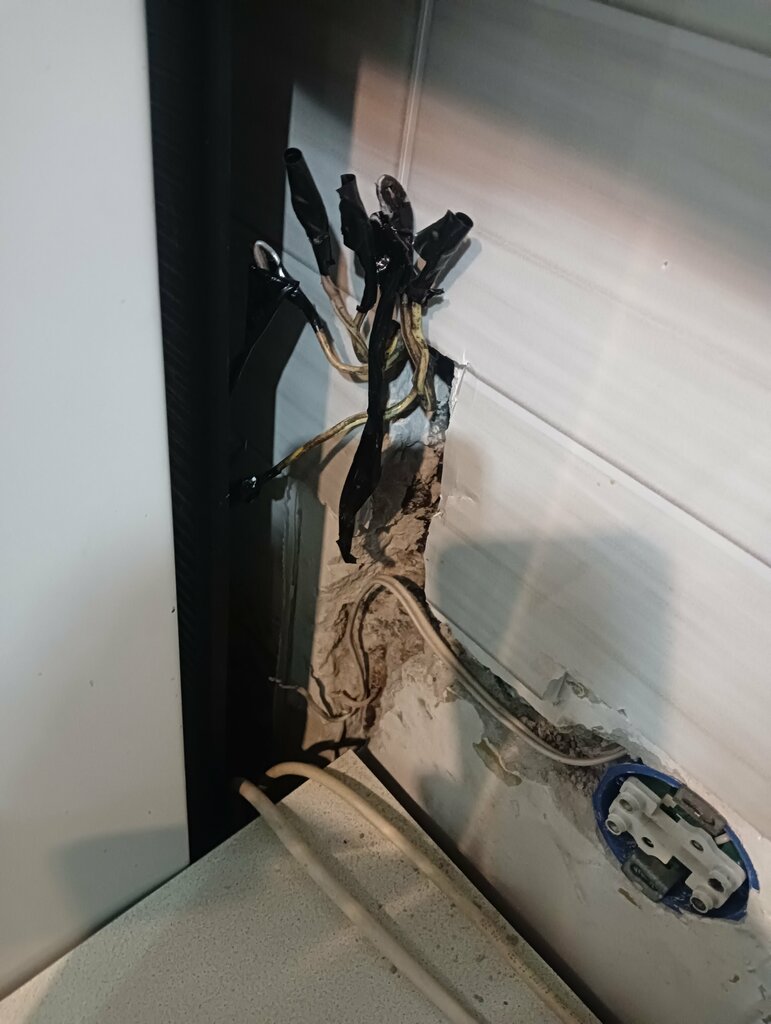 Parking lot Parking lot, Pyt‑Yah, photo