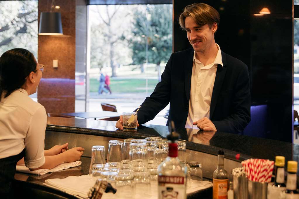 Фото Radisson Hotel on Flagstaff Gardens Melbourne