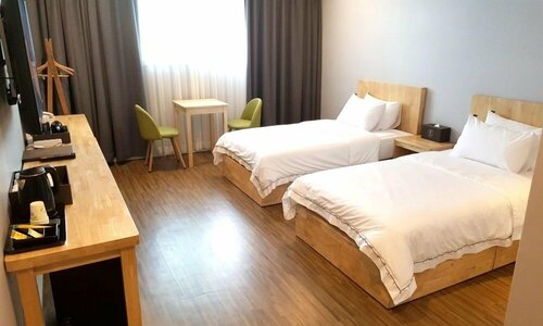 Гостиница Gangneung Pine City Hotel в Канныне