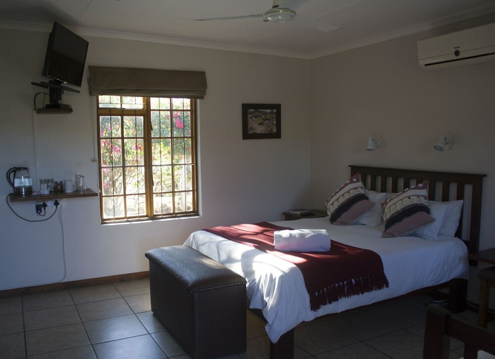 Фото Aan Die Oewer Guest House