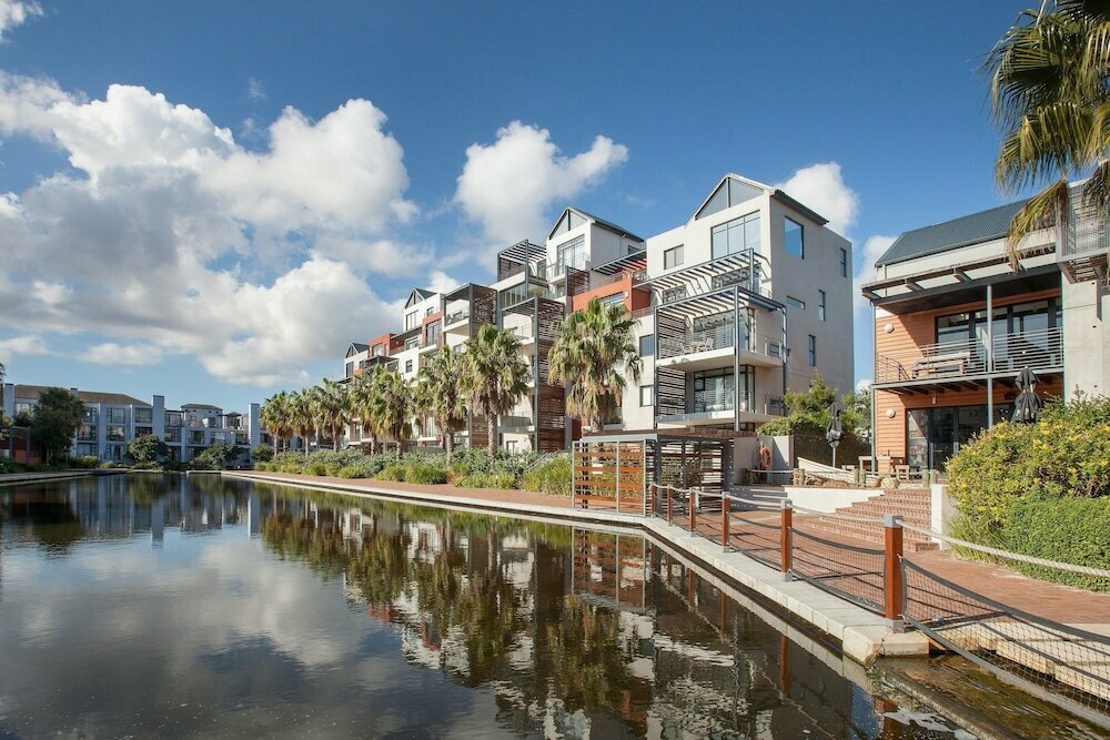 Apartments Quayside 301 by Ctha, Capetown, photo