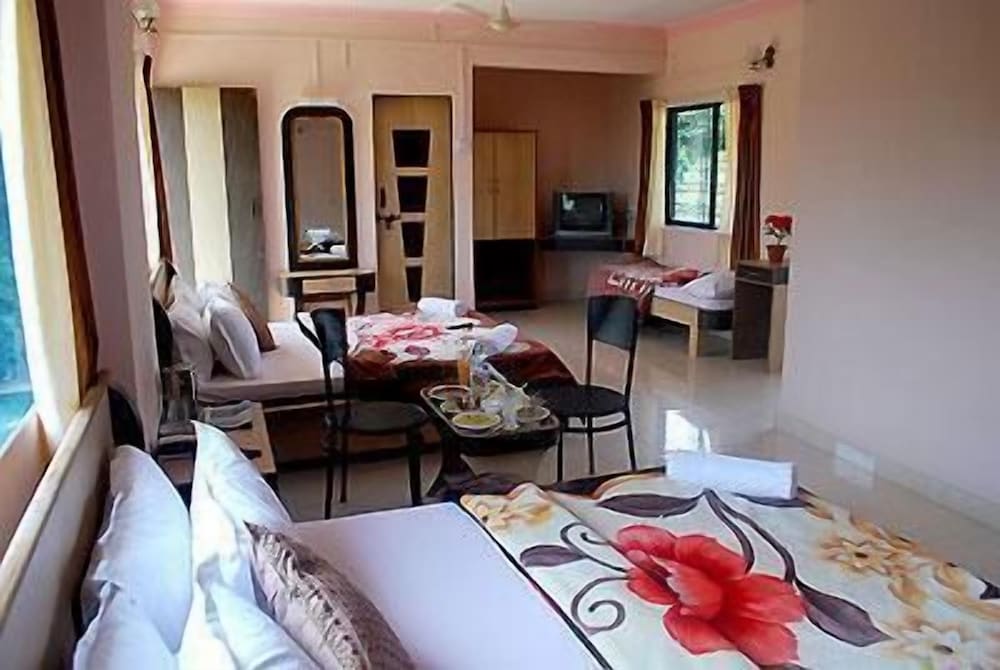 Фото Hotel Krishna Continental