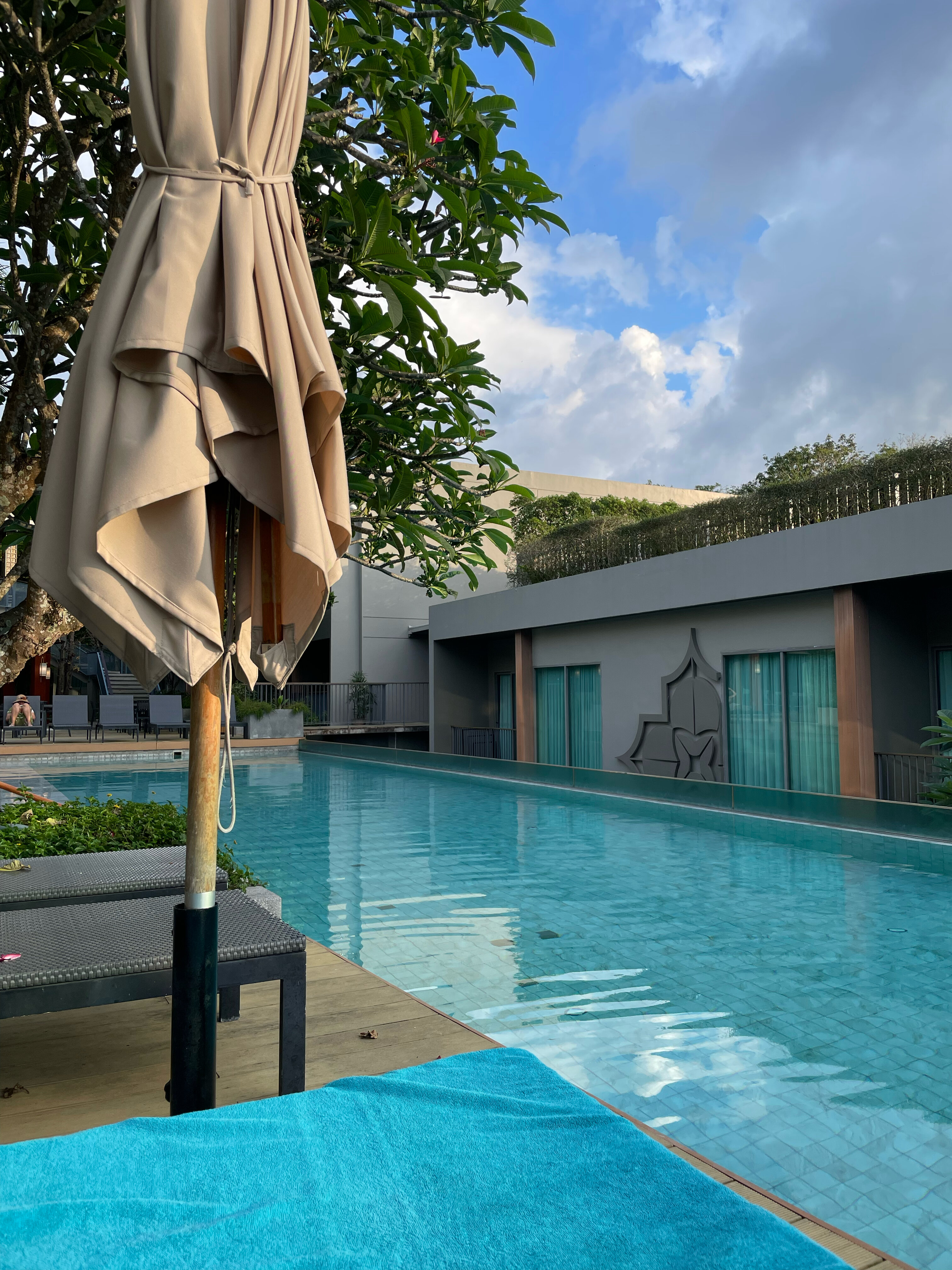 Фото Fusion Suites Phuket Patong