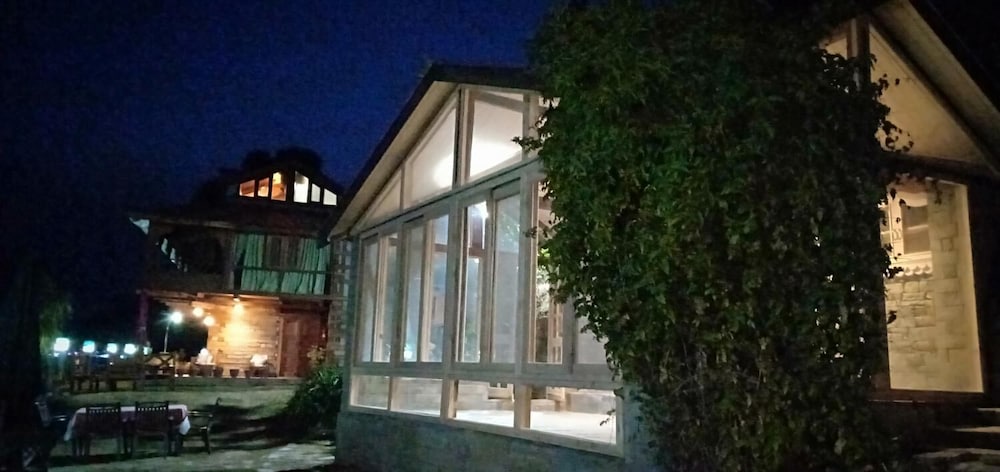 Фото Himalayan Kothi Kais