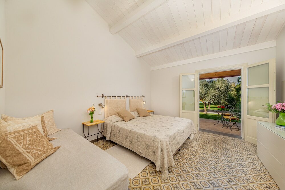 Фото Wine Resort Ledà d'Ittiri