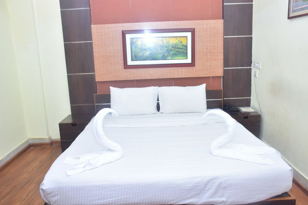 Фото Hotel Arya Palace