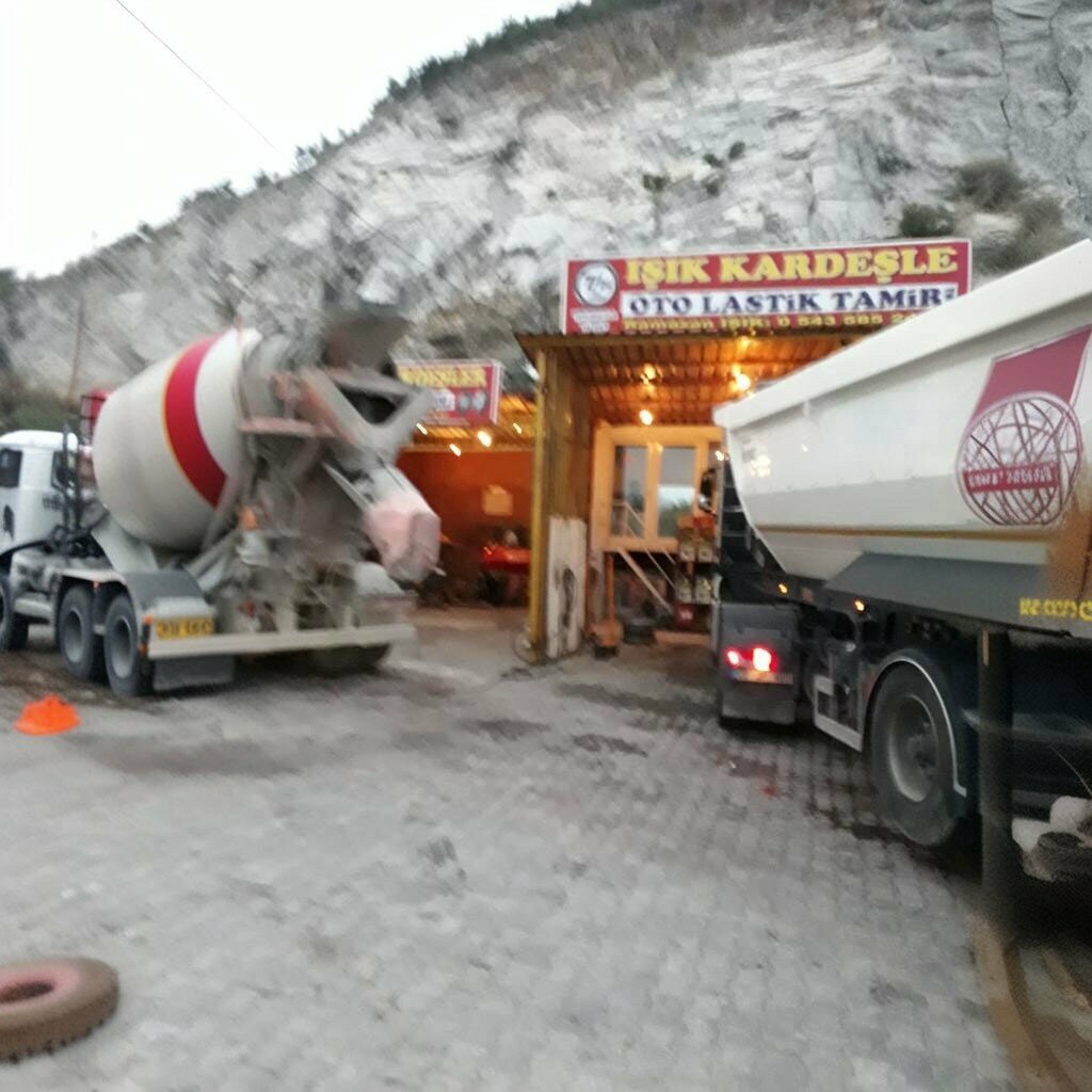 Tires and wheels Isik Brothers Auto Tire, Soke, photo