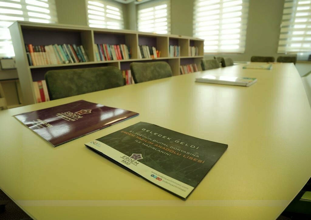 Private school Private Erdem Software Anatolian High School, Istanbul, photo