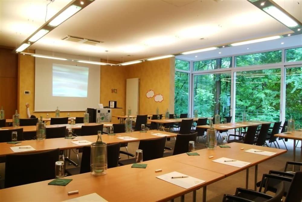 Фото Ringhotel Waldhotel Heiligenhaus