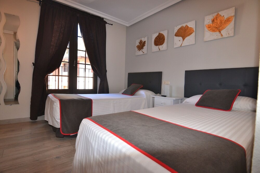 Фото Hostería El Bodegón De Gredos