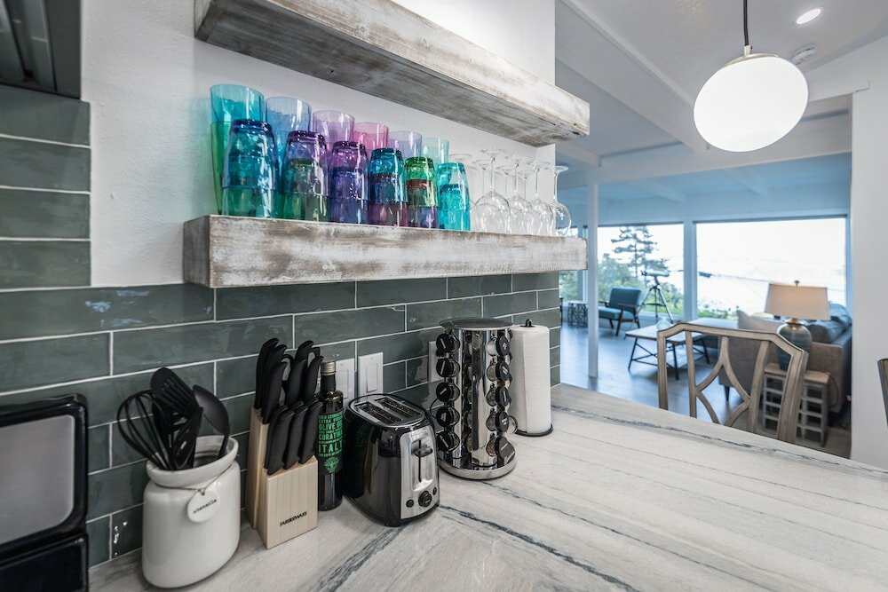 Фото Marbella Lane Pedro Point Beach House with Hot Tub