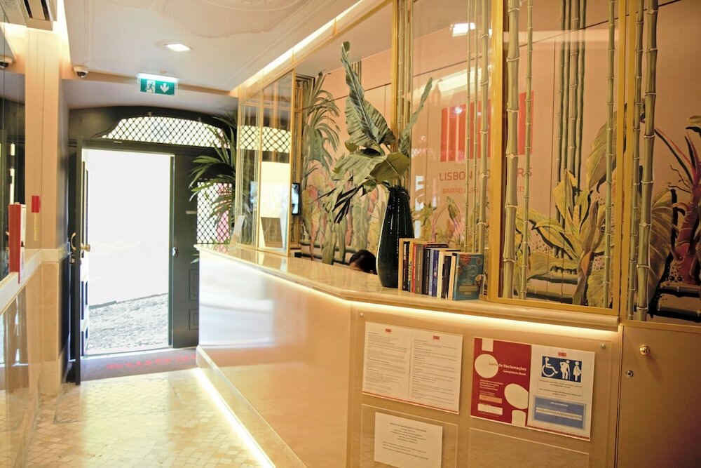 Фото Lisbon Colours Bairro Alto Apartments