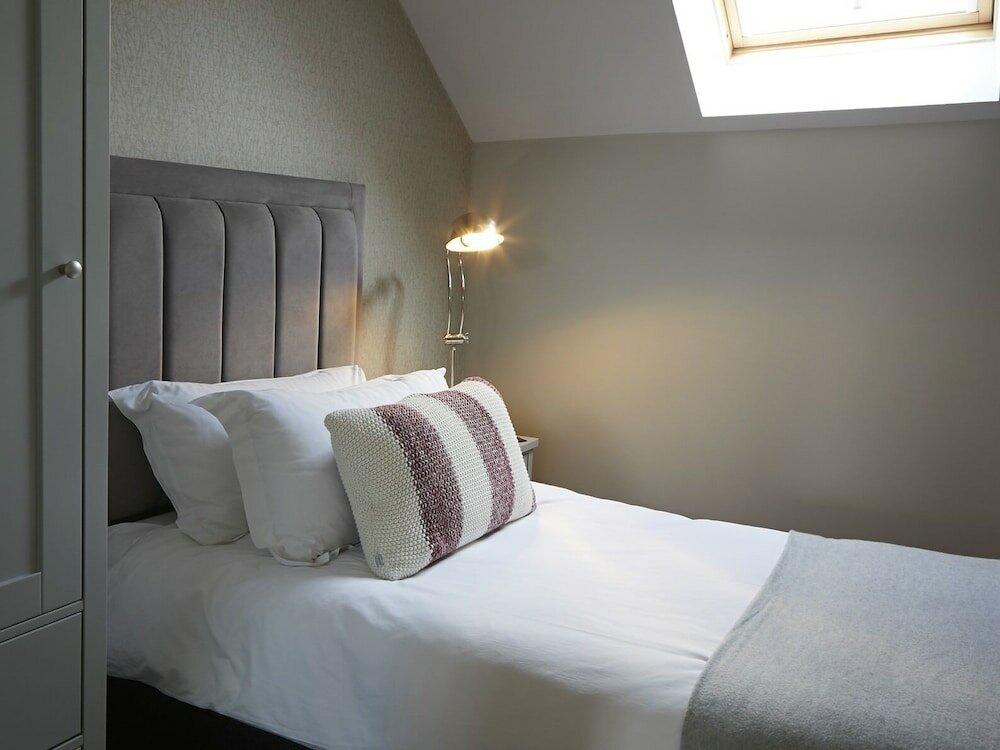 Фото The Copper Horse Cottages