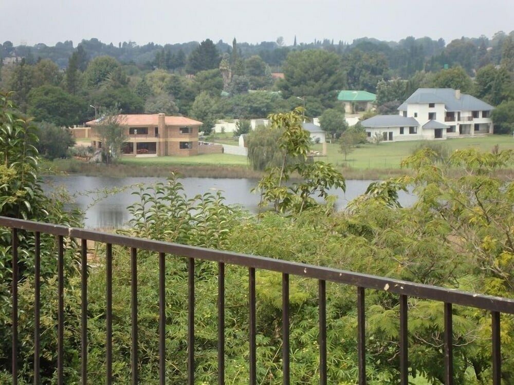 Фото Gateway Guest House