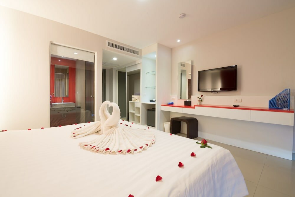 Фото Alfresco Phuket Hotel