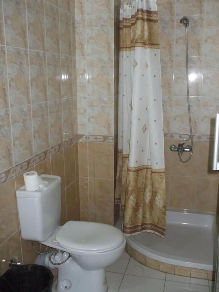 Фото Oasis Hotel