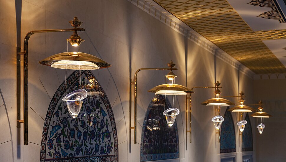 Electronic devices and components Creart, Istanbul, photo