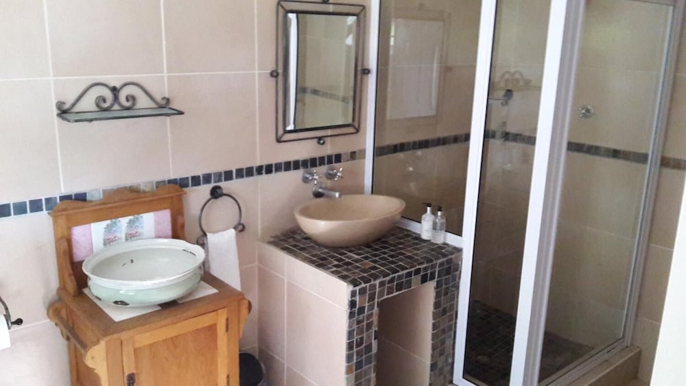 Фото Parrot Peek B&b