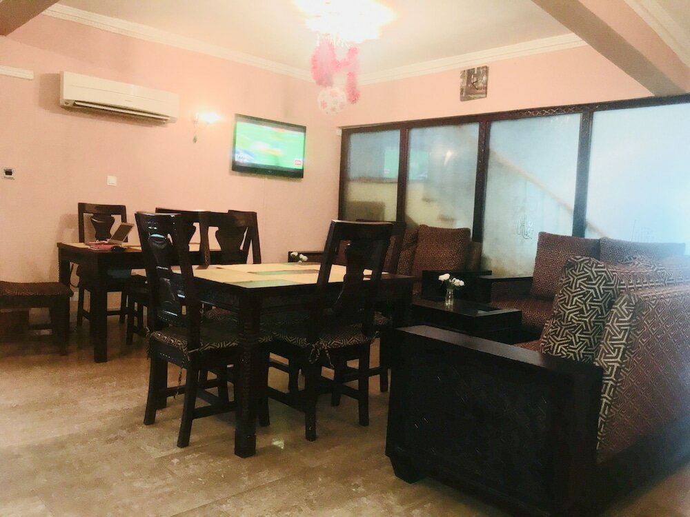 Фото Hillside Gardens