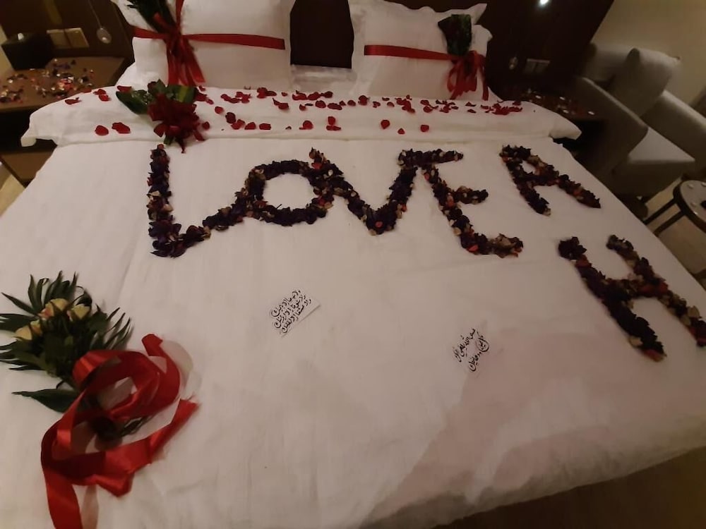 Фото Qasr Alshamal Hotel