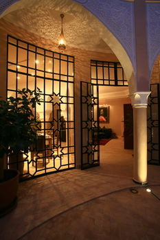 Фото Riad Claire Fontaine