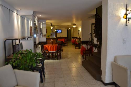 Фото Hotel Dallas Center