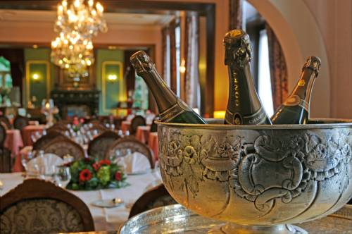 Фото Hotel Lodewijk Van Male