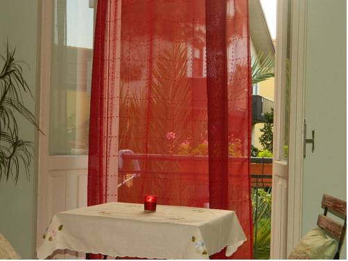 Фото Bed And Roses