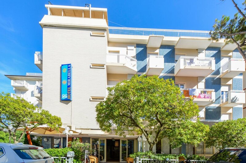 Гостиница Hotel Mirabella в Риччоне